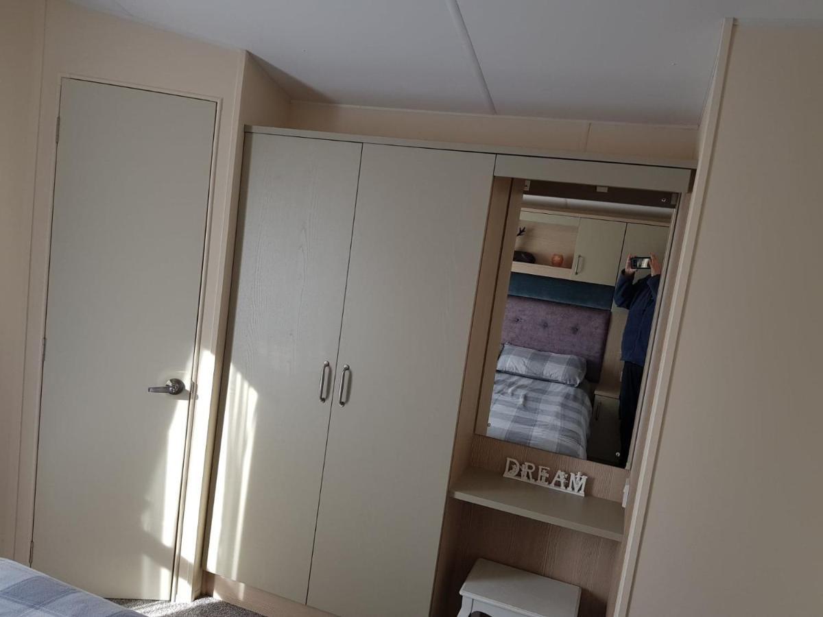 צ'אפל סנט לאונרדס 6 Berth Deluxe Caravan Palm Grove 42 מראה חיצוני תמונה