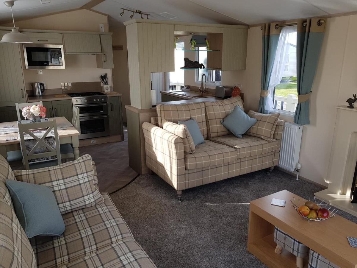 צ'אפל סנט לאונרדס 6 Berth Deluxe Caravan Palm Grove 42 מראה חיצוני תמונה